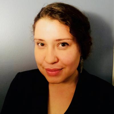 Ivania Stack Headshot